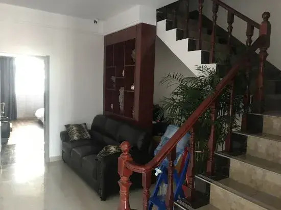 Ляньюньган: Guanyun Hongyuan Express Hotel
