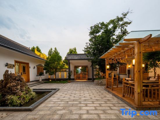 Лоян: Luanchuan Yuanheng Hotel