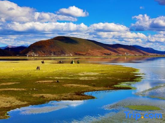 Шангри-Ла: Kazhubieyuan, Shangri La