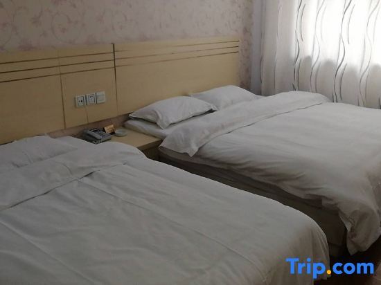 Фуян: Shanghai Baishun Express Hotel