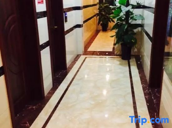 Синъи: Xingyi Marriott Hotel