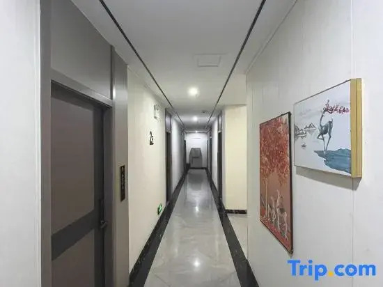 Цзеян: Jieyang Berman Youpin Apartment