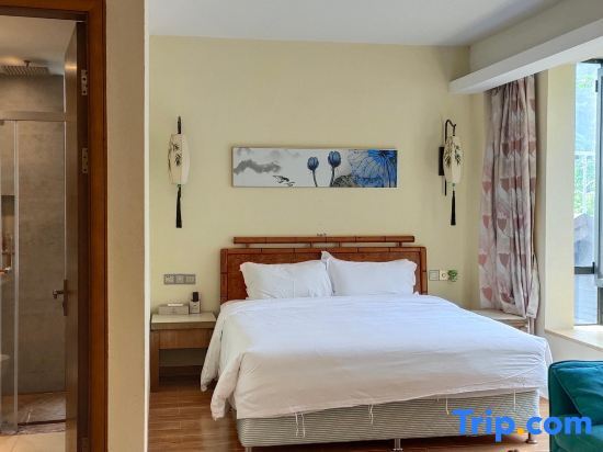 Чжаоцин: Qingquangu Homestay