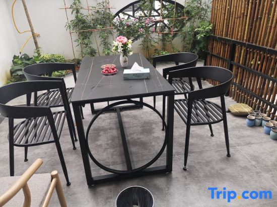 Юнчжоу: Yongzhou Xiaoxiang Xuyuan Homestay