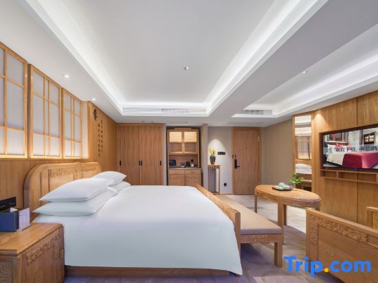 Дунъян: Hengdian Chengyi Hotel (Movie City Branch)