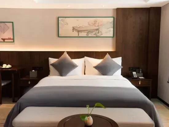 Дунъян: Hengdian Chengyi Hotel (Movie City Branch)