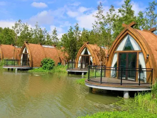 Сучжоу: Guli Hongdou Resort • Lake Lodge