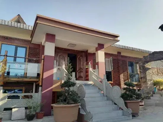Шиянь: Zhongbang Tribe Homestay