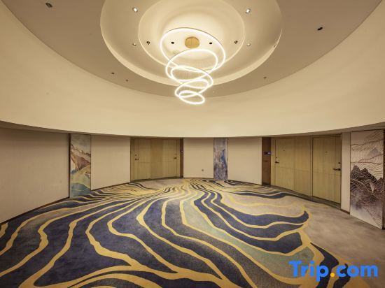 Маоминг: Bo He Wan International Hotel