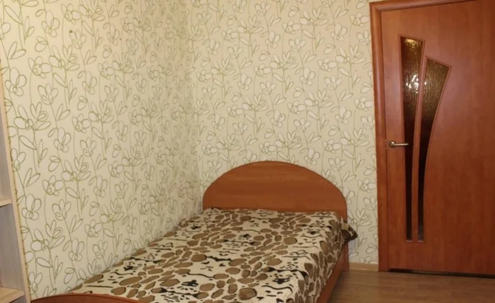 Нефтеюганск: Алатырь в микрорайоне 8А, 42