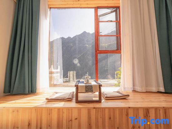 Данба: Zhuozhuo Moyuan Homestay