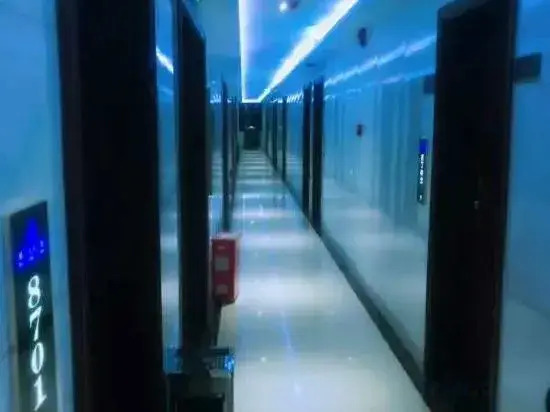 Йиян: Jinyuan Business Hotel