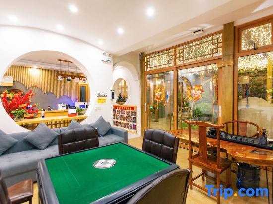 Шангри-Ла: Shangri-La Peak Yujin Residence
