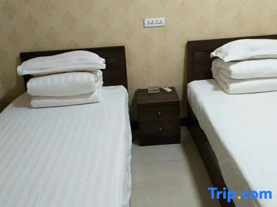Синьсян: Jincheng Express Hotel