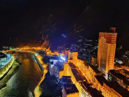Yajiang Jinzang Hotel — фото 3