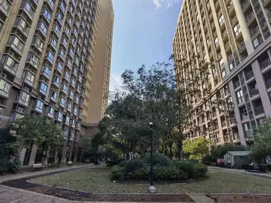 Шанхай: Jimei Xueju Select Apartment (Shanghai Minhang Jiaotong University Huashi University)