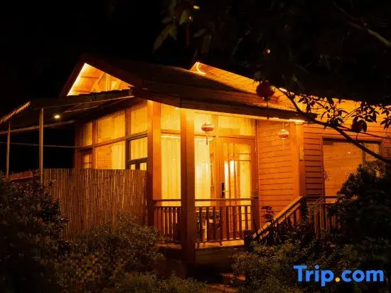 Чжаоцин: Qingyuan Shuiguyuan Hot Spring Homestay