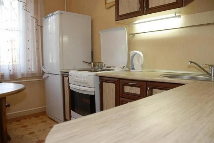 Сургут: Apartments on Mayakovskogo st.