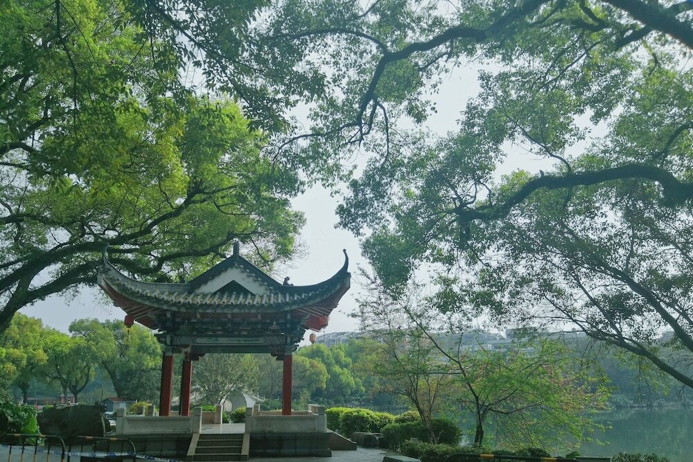 Гуйлинь: Bonjour Aroma Tea House