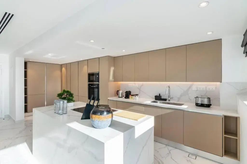 Дубай: First Class 4br in the Heart of Marina Dubai