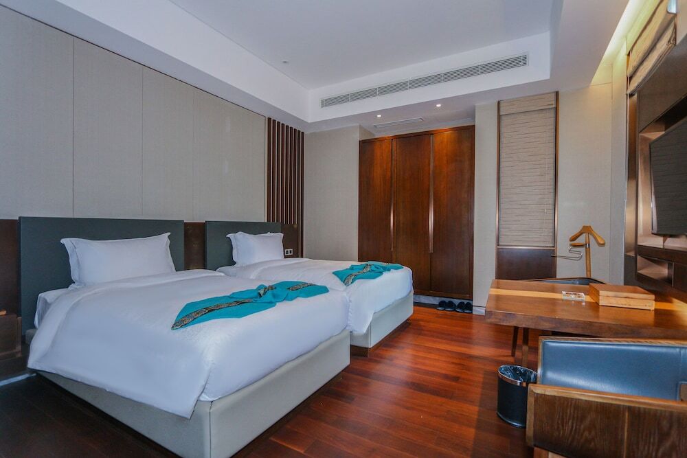 Ваньнин: wanningnanyanwanhaiyabieshuhotel