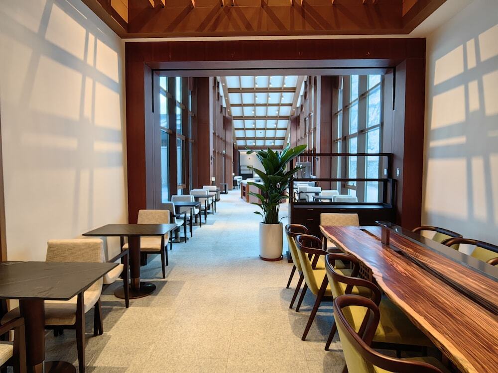 Чжанцзякоу: Oakwood Suites Chongli