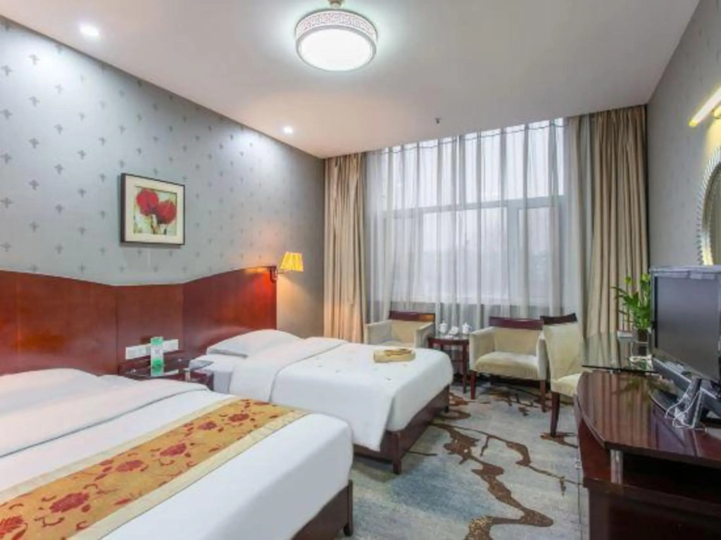 Линьи: Yizhou International Hotel