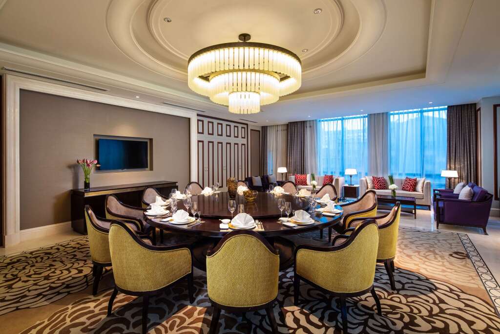 Ухань: Ramada Plaza Wuhan Huangpi