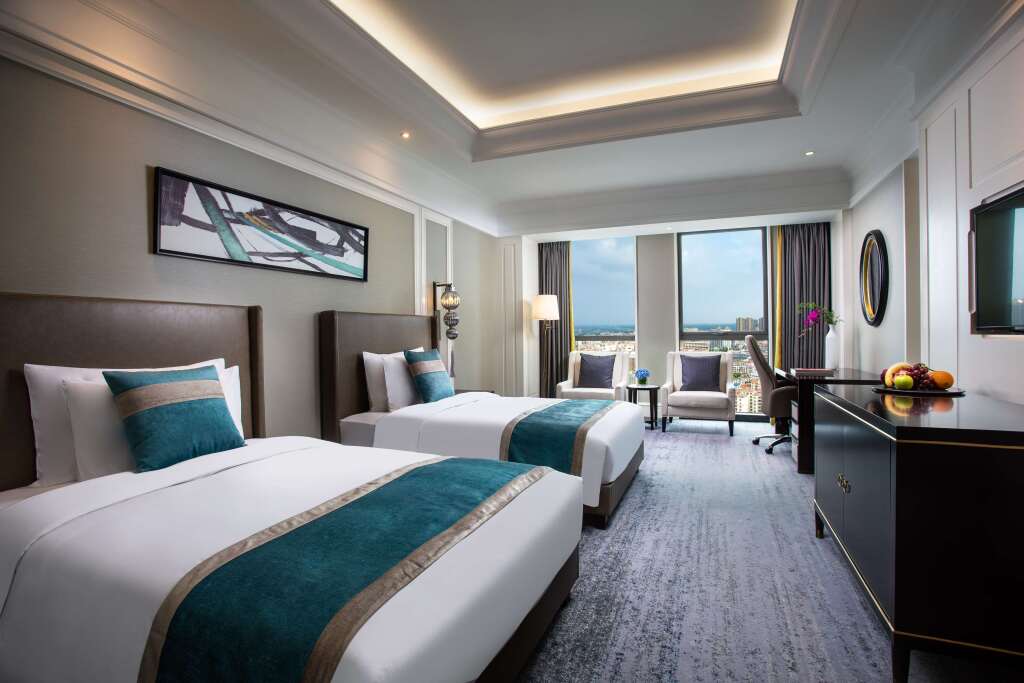 Ухань: Ramada Plaza Wuhan Huangpi