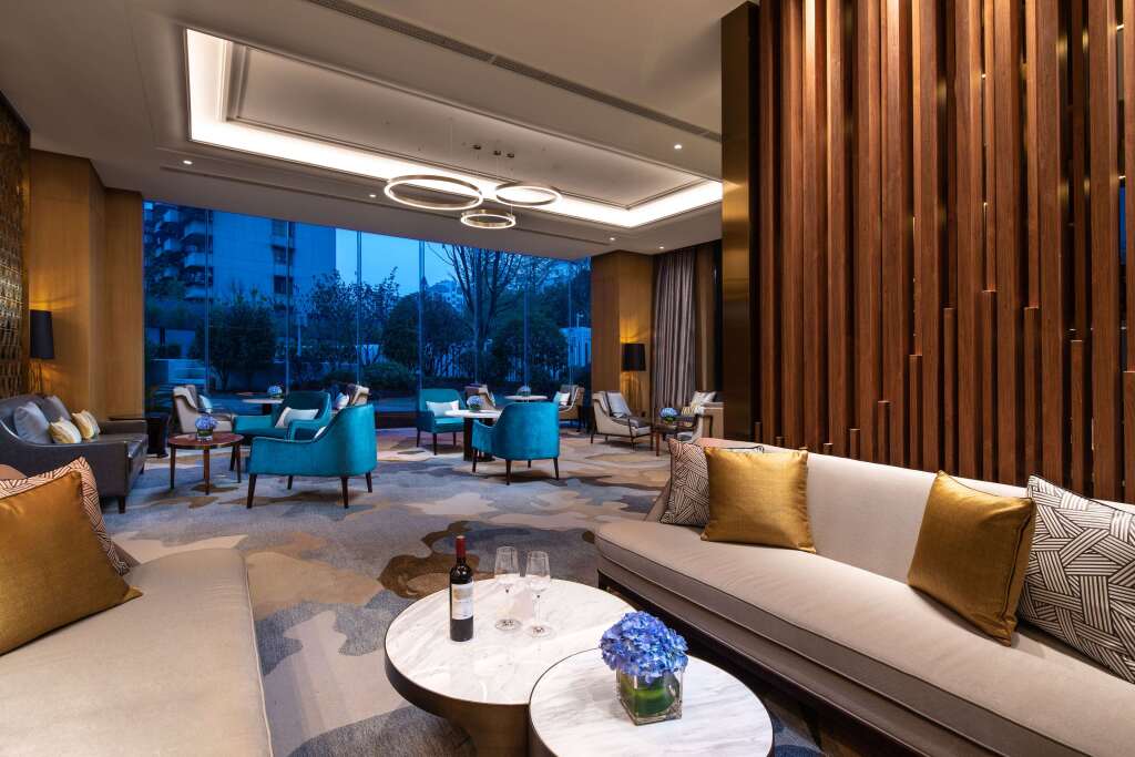 Ухань: Ramada Plaza Wuhan Huangpi