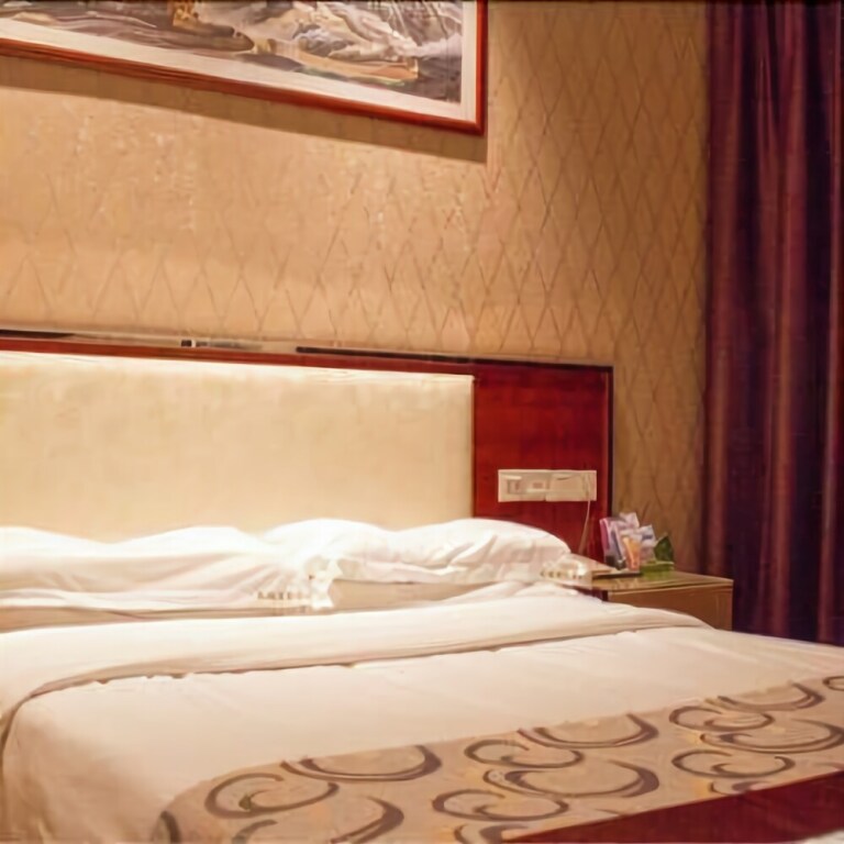 Цзинин: Great Wall Boutique Hotel