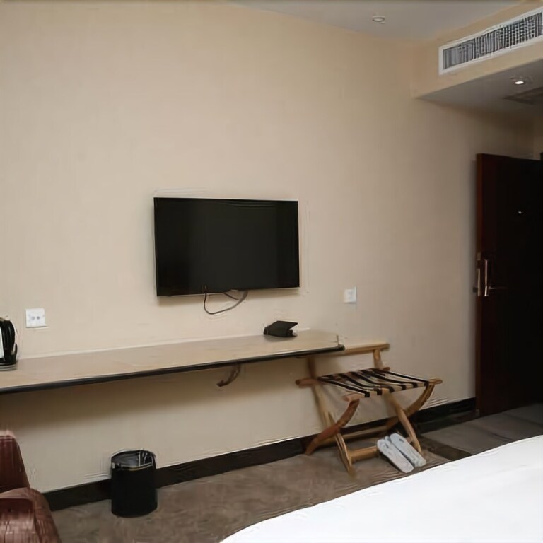 Цзинин: Great Wall Boutique Hotel