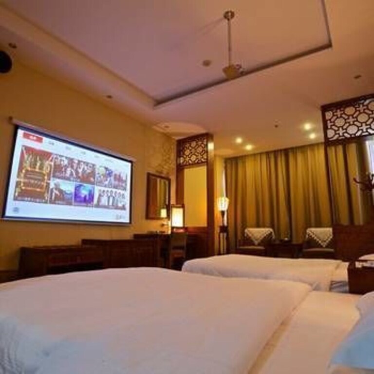 Наньнин: Caizhi Dongfang Hotel