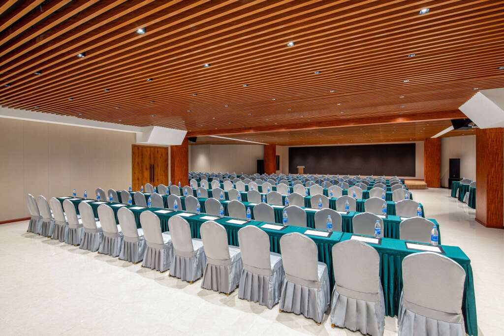 Цзинхун: Days Hotel by Wyndham Jinghong Downtown