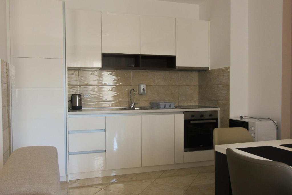 Будва: Апартаменты Anatolija Apartment 11