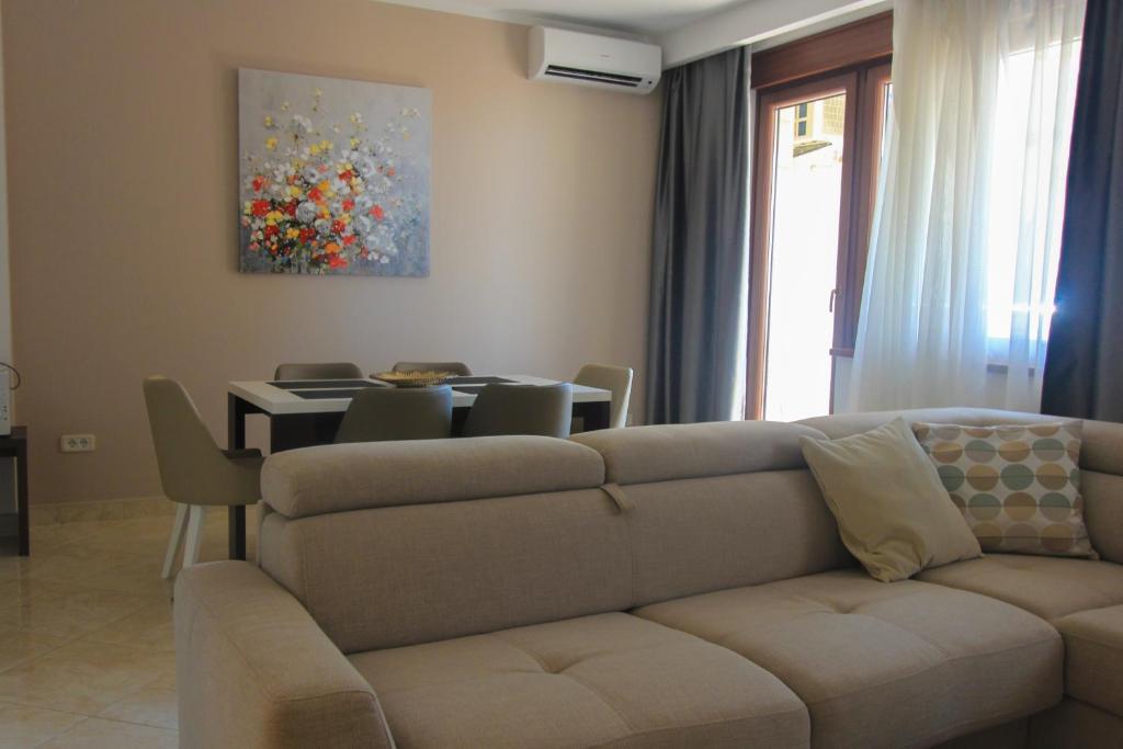 Будва: Апартаменты Anatolija Apartment 11