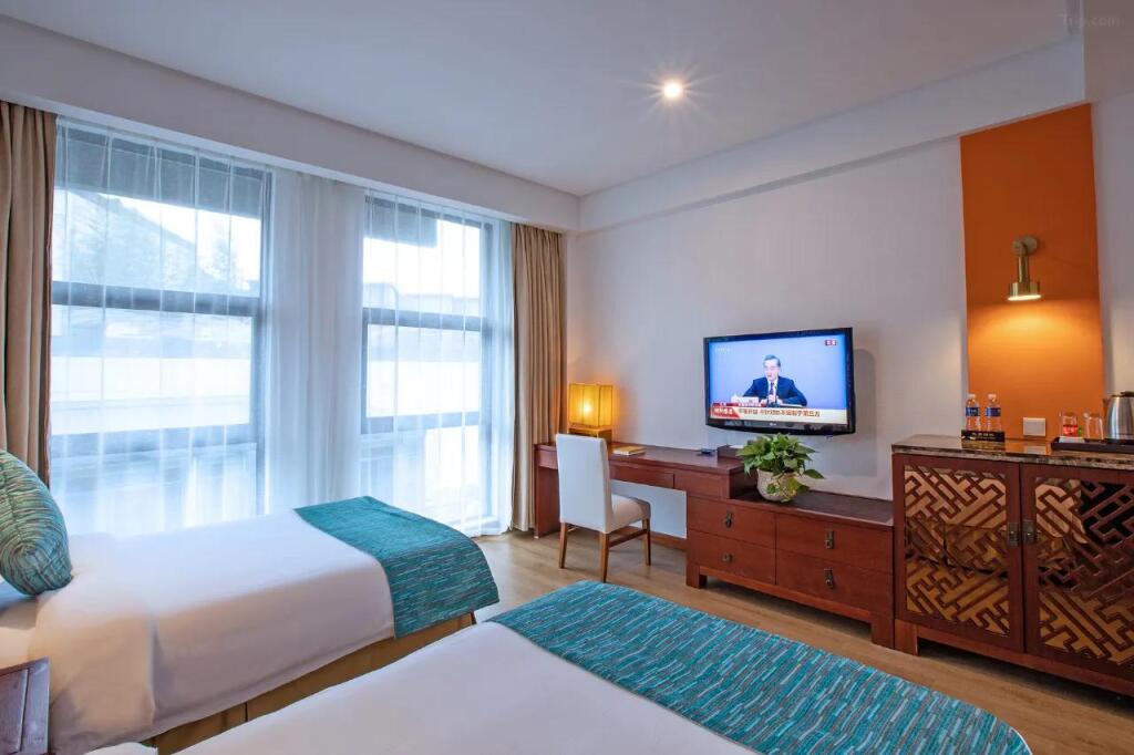 Хуаншань: Wan Tsui Tong Riverside Hotel