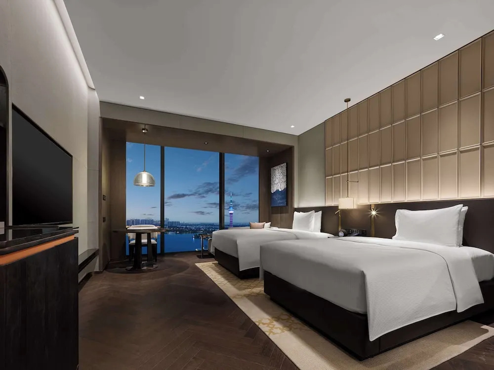 Чаншу: Hilton Changshu