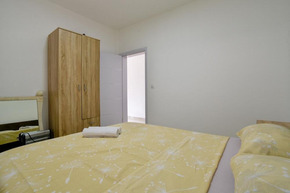Ульцинь: Villa w Garden Balcony 8 min to Ulcinj Long Beach