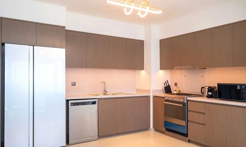Дубай: LUX  The Central Downtown Skyline Suite