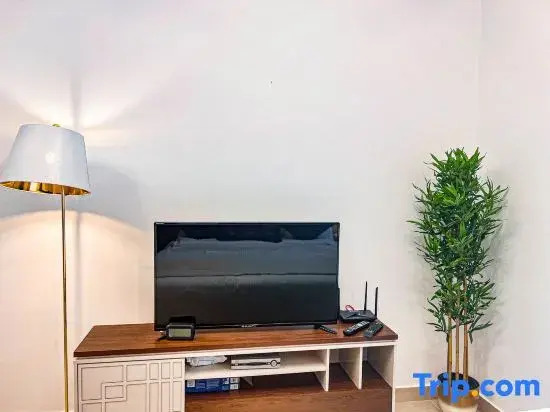 Дубай: Cosmos Living Luxurious Studio Near Dubai Marina