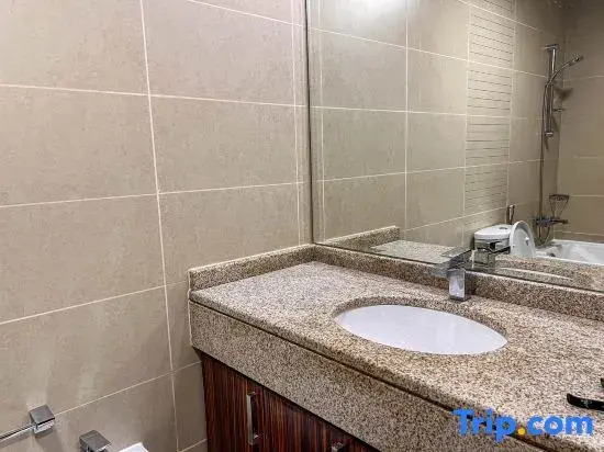 Дубай: Cosmos Living Luxurious Studio Near Dubai Marina