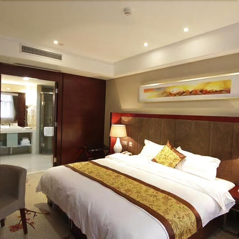 Аньцин: Earl Business Hotel
