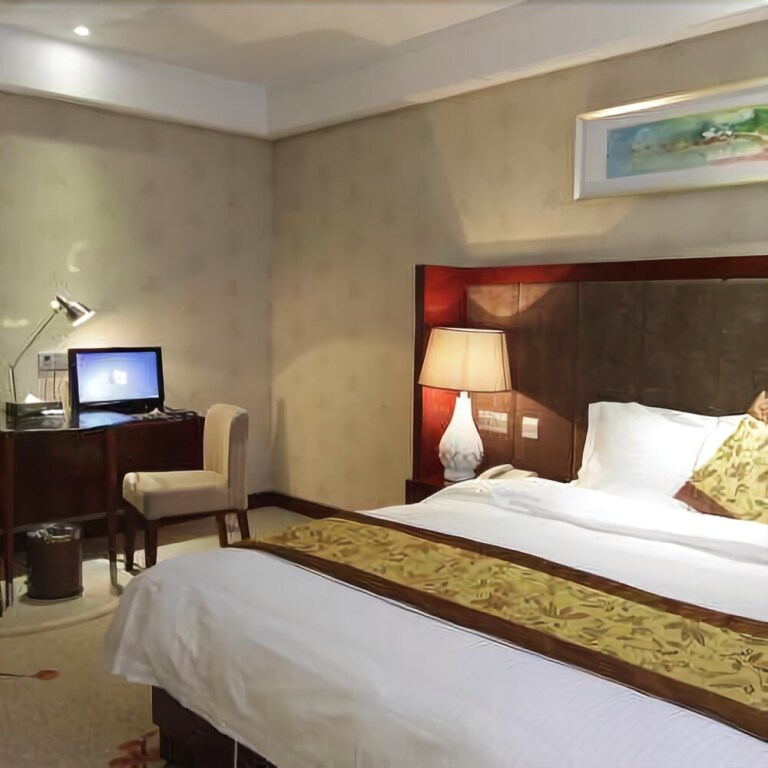 Аньцин: Earl Business Hotel