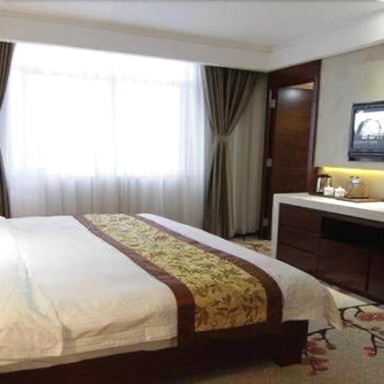 Аньцин: Earl Business Hotel
