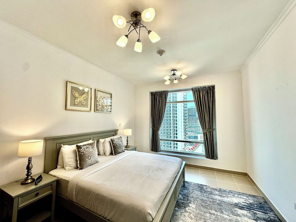 Дубай: Lux BnB Burj Views