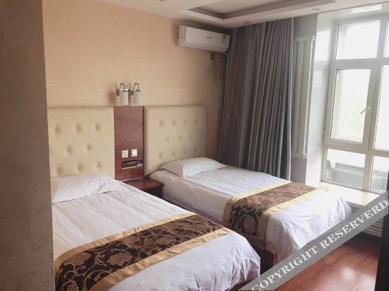 Дацин: Daqing Liming Lake Business Hotel