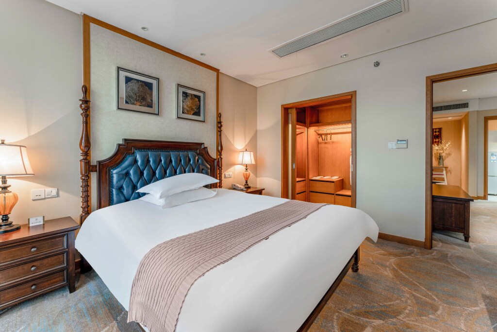 Ханчжоу: Yilin Hotel(Linping Nanyuan Metro Station Store)