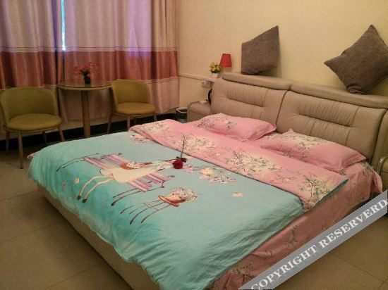 Чжэнчжоу: Xinzheng Oak House Hotel (Baoxiang Temple Shengda University Branch)