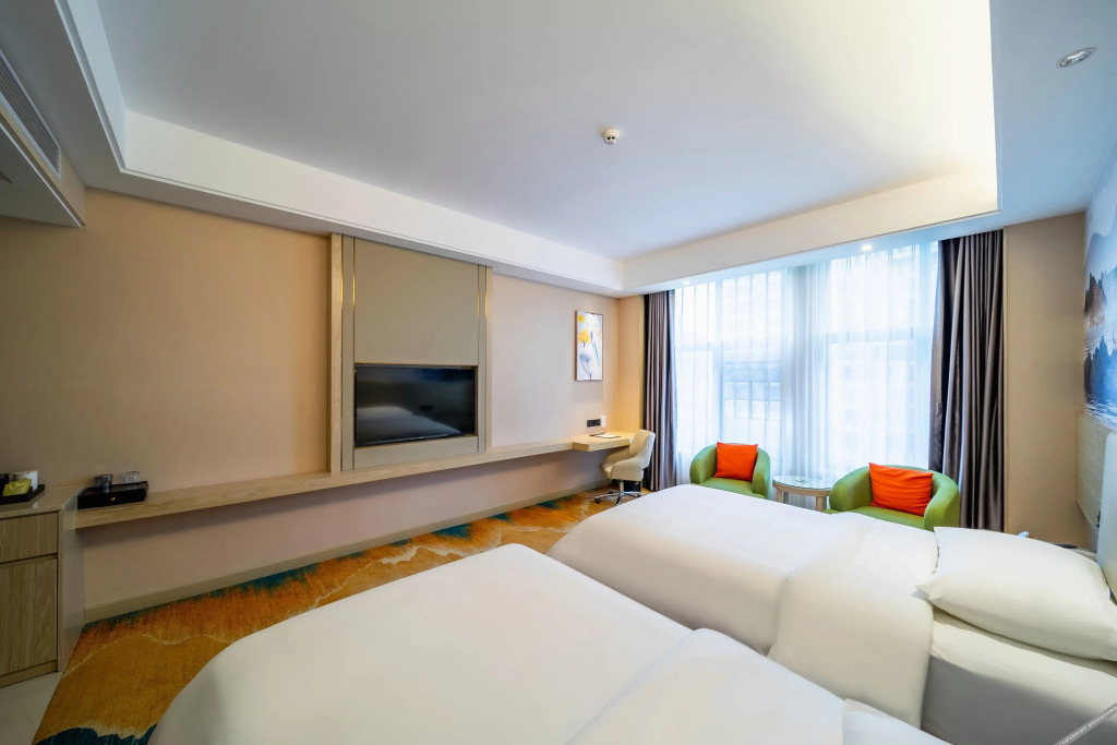 Чанша: Vienna International Hotel ( Changsha High Speed Railway South Station West Plaza )